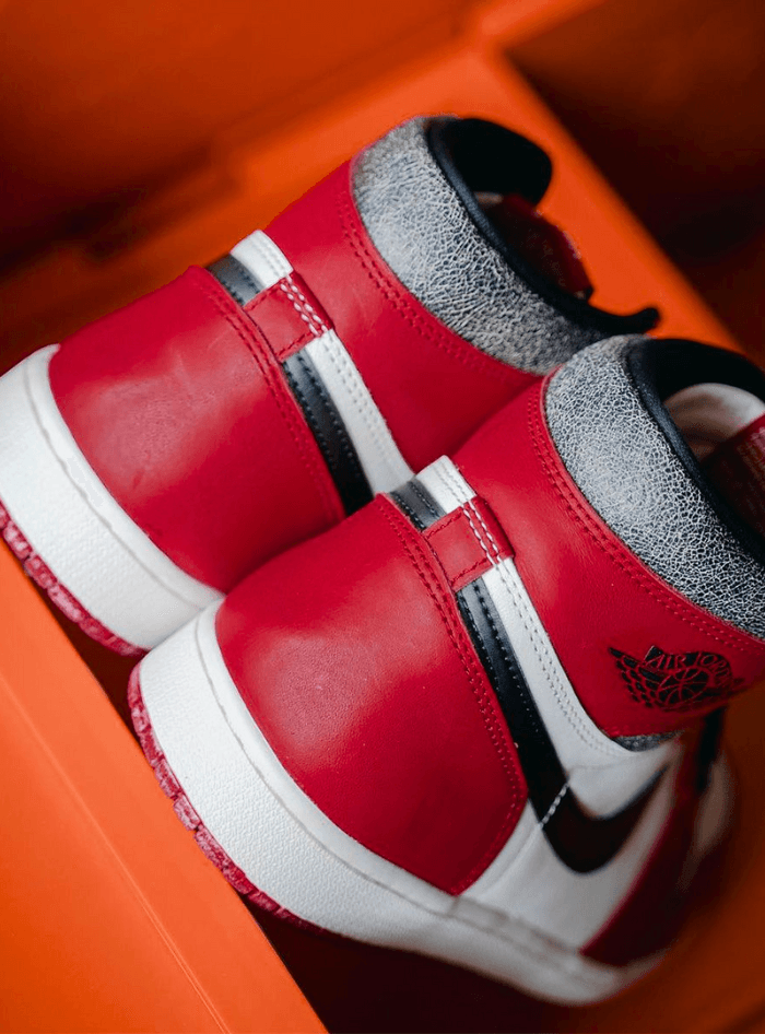 Jordan 1 High Chicago Lost and Found - Atmosneak