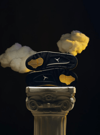 Jordan 4 Thunder (2023) - Atmosneak