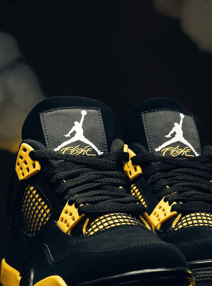 Jordan 4 Thunder (2023) - Atmosneak