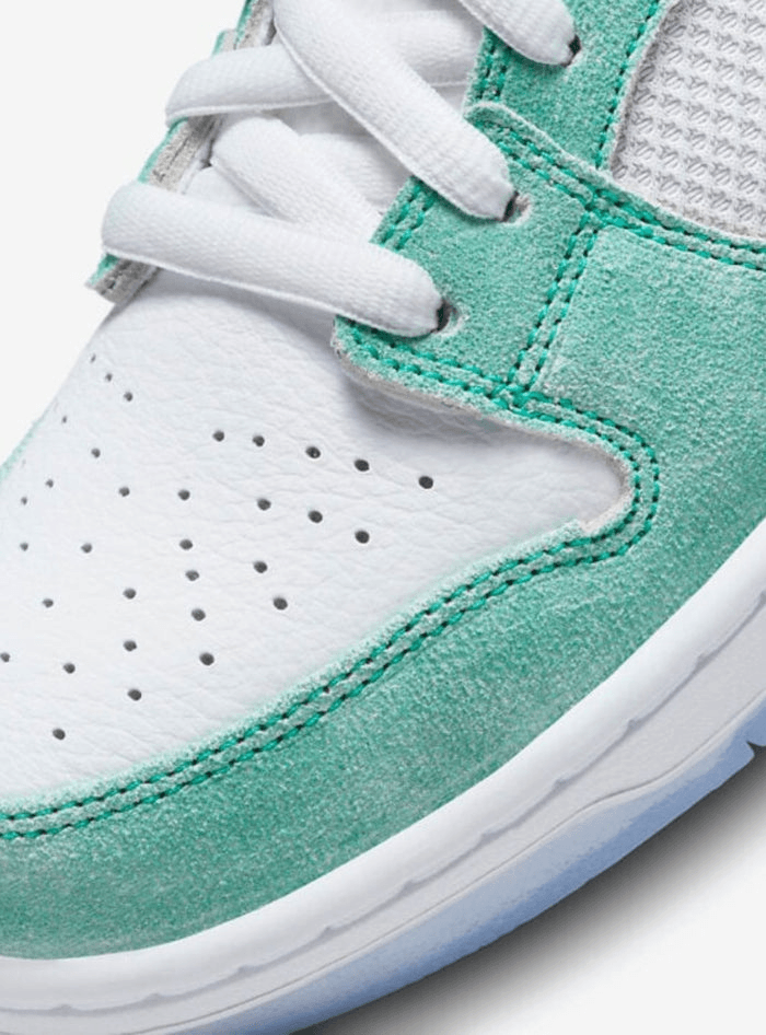 Nike SB Dunk Low April Skateboards - Atmosneak